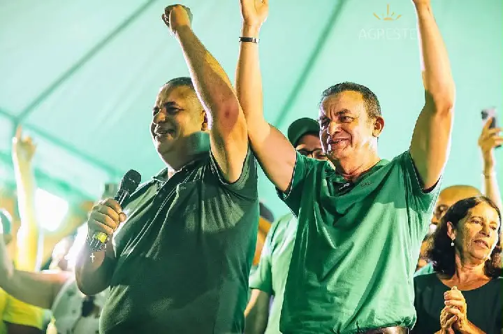 JUSTIÇA ELEITORAL JULGA IMPROCEDENTE AÇÃO DA OPOSIÇÃO E MANTÉM O PREFEITO LEANDRO VARELA E O VICE TATÁ