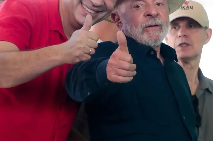 Cadu dobra intenções de voto e dispara rumo ao segundo turno com apoio de Lula