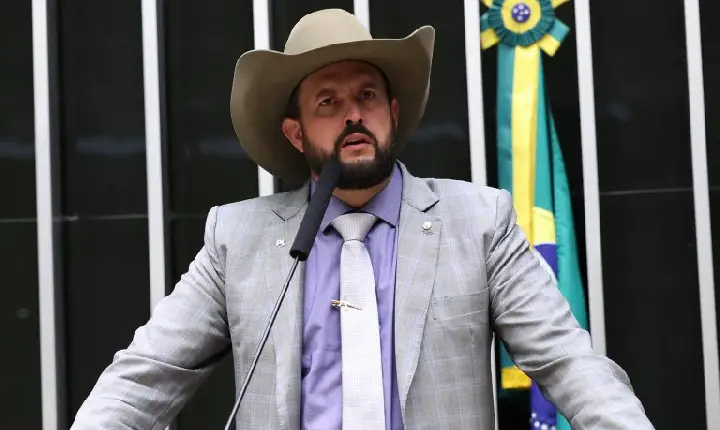 Comissão aprova auxílio para donos de veículos a diesel, para compensar o aumento de biodiesel