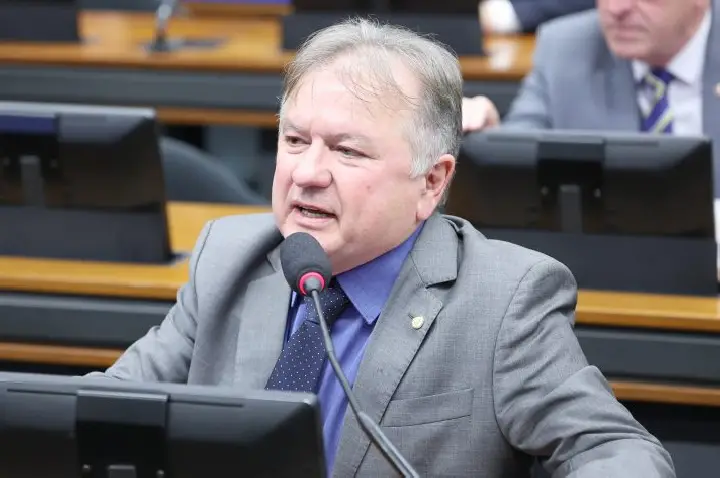 Comissão aprova inclusão de aluguel social no programa Minha Casa, Minha Vida