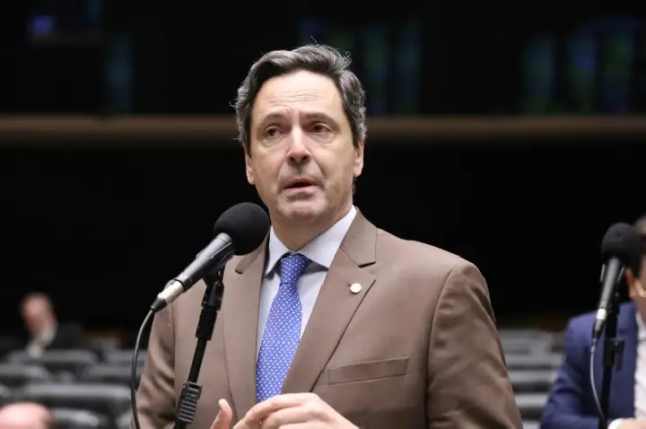 Comissão aprova proposta que proíbe entrada no país de veículos ligados a criminosos