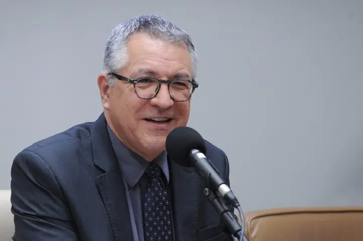 Comissão ouvirá Alexandre Padilha sobre prioridades do Ministério da Saúde
