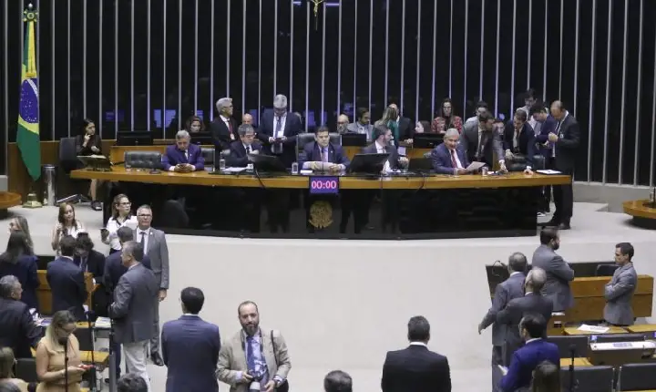 Congresso Nacional analisa 90 vetos presidenciais em sessão conjunta nesta quinta-feira