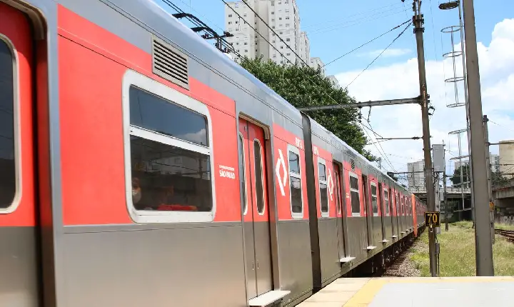 CPTM assumirá operação de linhas que falharam e causaram caos em SP