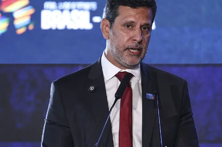 MEC: queda do analfabetismo no Brasil é ligada a políticas na educação
