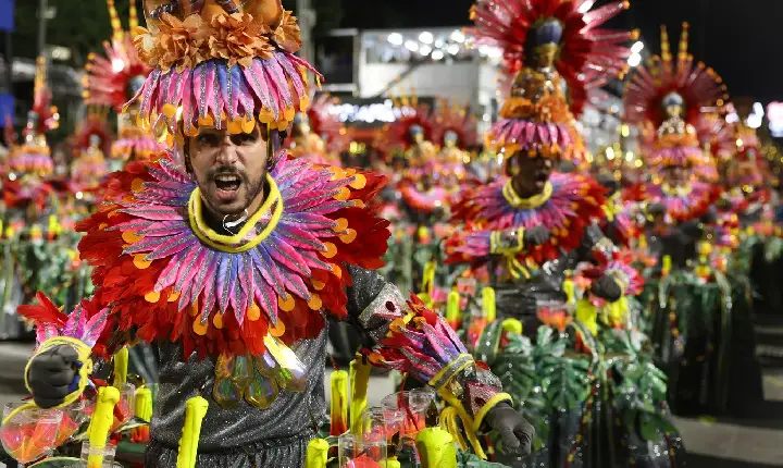 Rio espera receber 8 milhões de foliões para o carnaval
