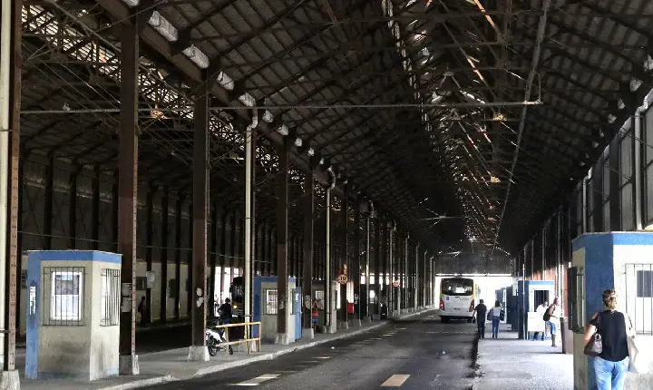Rodoviários rejeitam proposta e decidem manter greve no Rio