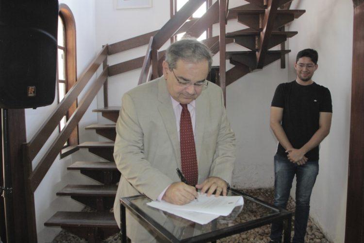 Decreto acaba com a licença ambiental obrigatória para parte das empresas
