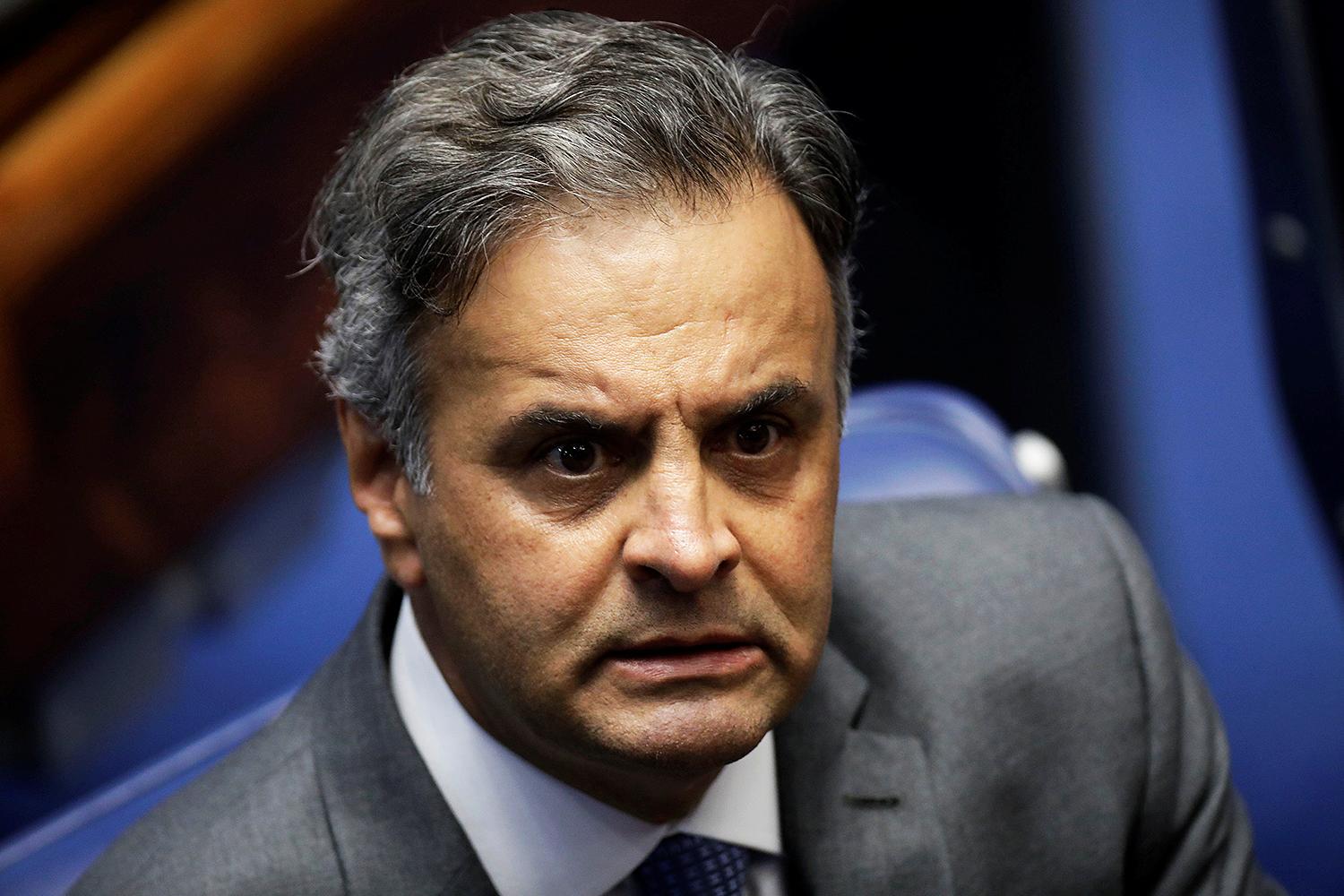 DEPUTADO TUCANO PEDE A EXPULSÃO DE AÉCIO DO PSDB