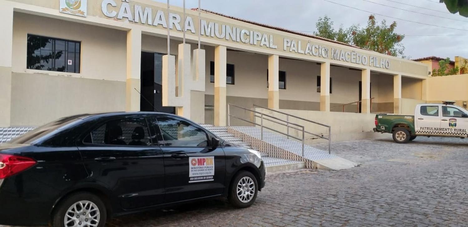 Operação do MP combate fraudes na Câmara de Santana do Matos, RN; vereador é afastado