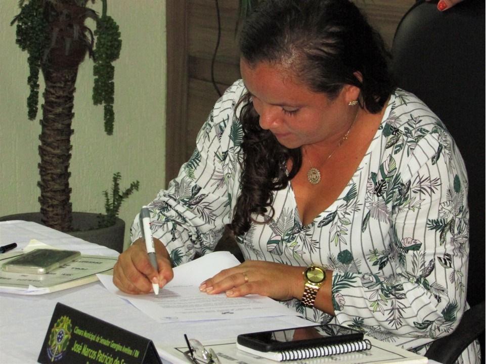 Vereadora Edinha manda mensagem aos dois candidatos a Presidência da CM Georgino Avelino