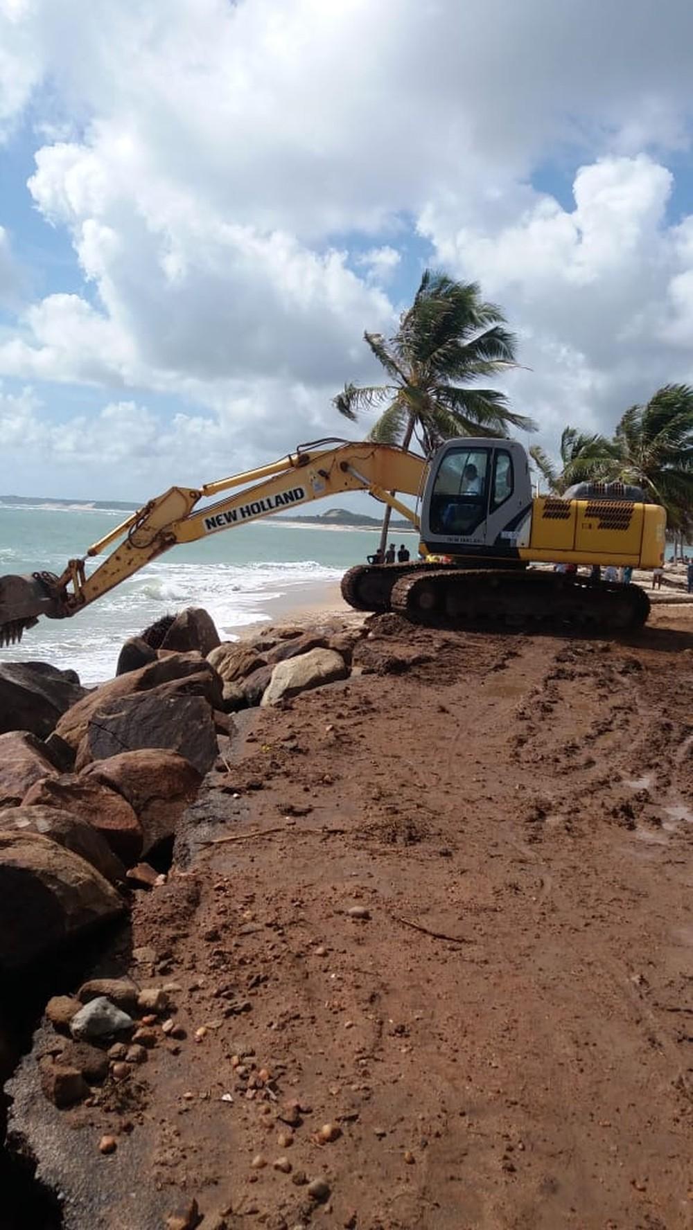 Defesa Civil do RN reconhece estado de emergência por avanço do mar em Barra de Cunhaú