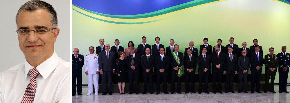KENNEDY ALENCAR: BOLSONARO COMEÇOU SEU GOVERNO DIFUNDINDO FAKE NEWS