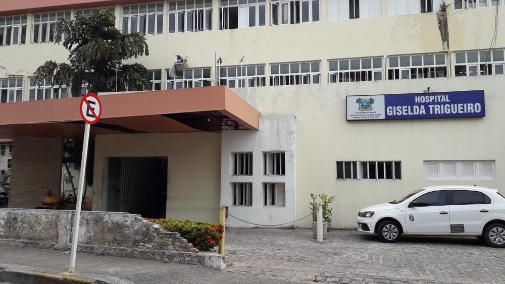 Mulher mata o próprio pai com veneno para carrapato em leito de hospital em Natal, diz polícia
