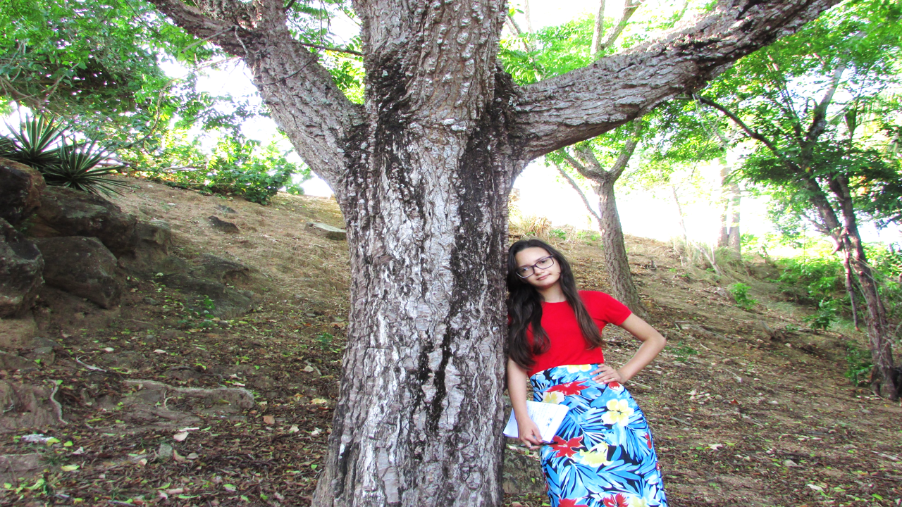 ELIZA LIMA VISITA PEDRA DO AMOR EM GEORGINO AVELINO