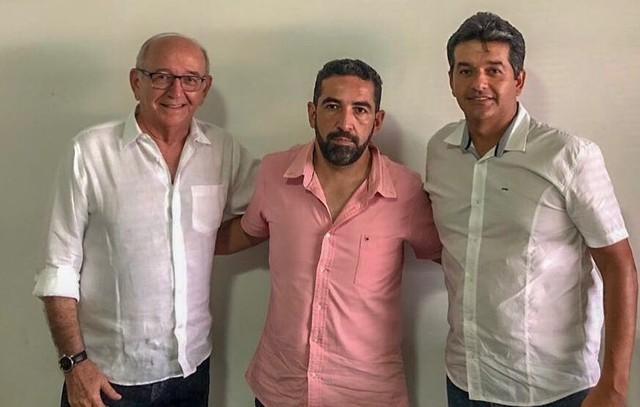 Filho do ex-treinador Ferdinando Teixeira assume comando do Assu para o segundo turno