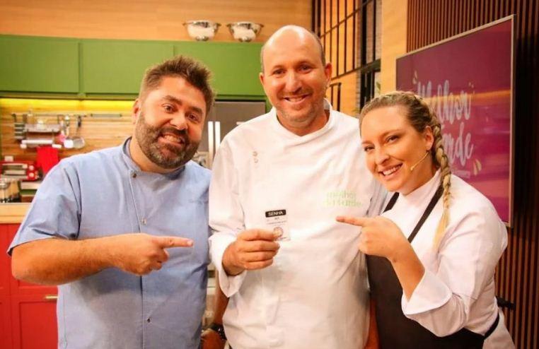 Cozinheiro desempregado é contratado durante programa de TV
