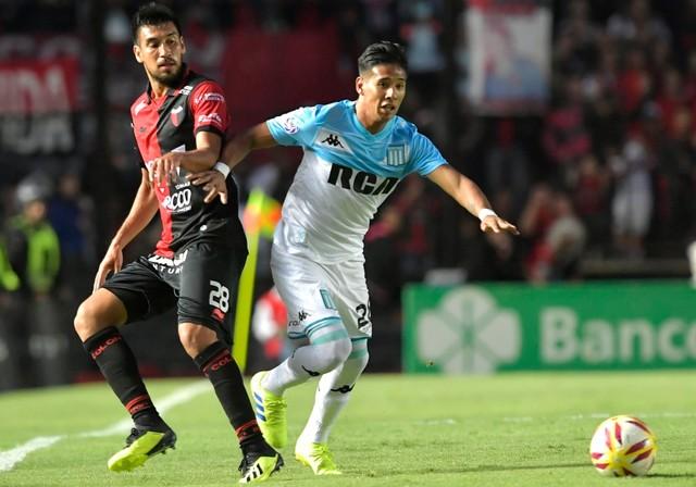 Líder do Argentino, Racing arranca empate com o Colón no fim