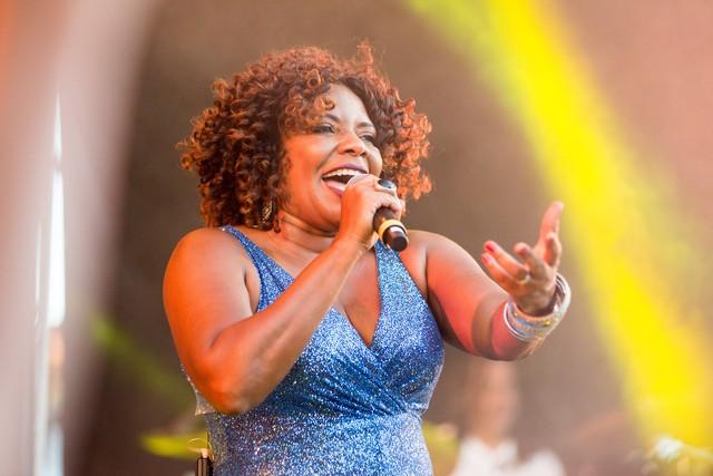 Monobloco, Margareth Menezes e Sueldo Soares animam o Carnaval de Natal nesta terça; confira programação