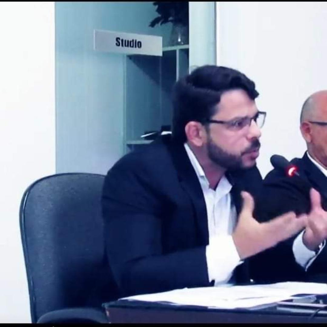 VEREADOR BRENO LINS COLOCA EM VOTAÇÃO REQUERIMENTO A FAVOR DOS ESTUDANTES UNIVERSITÁRIOS DE AREZ