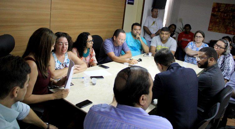 Câmara debate projeto que atualiza gratificações dos servidores municipais