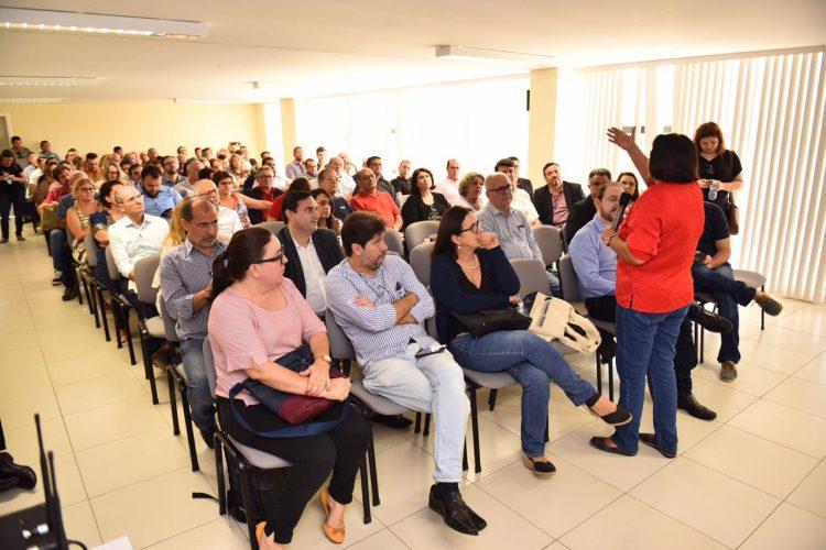 Fátima avalia três primeiros meses de governo e anuncia 50 parques eólicos