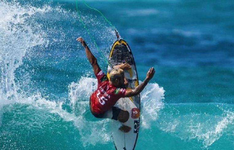 Ítalo Ferreira vence primeira etapa do Mundial de Surfe na Austrália