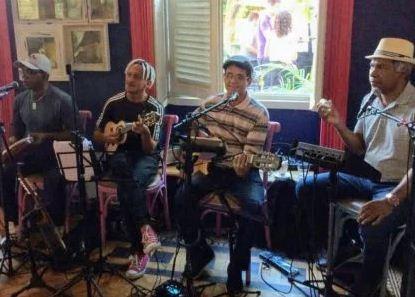 Tauanãs apresenta seu chorinho na Zona Sul