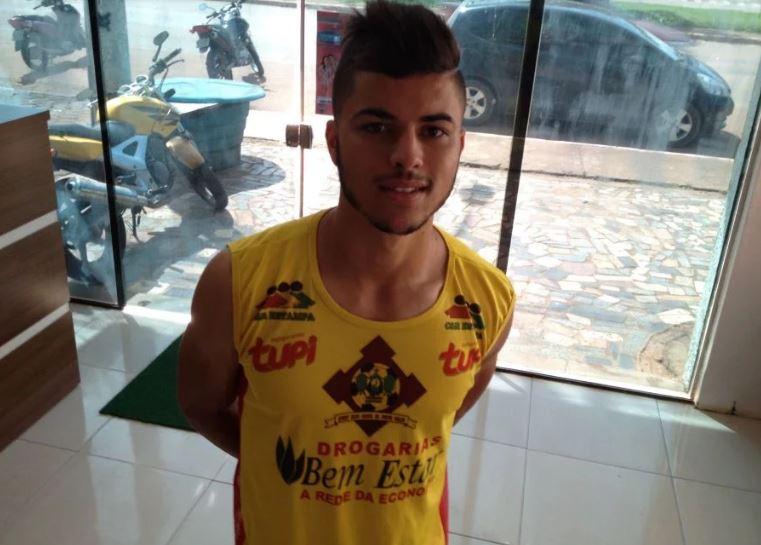 América não assina contrato com atacante Tcharles