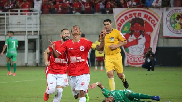 Pardal marca, América-RN faz o resultado necessário contra xará de Pernambuco e avança para as oitavas