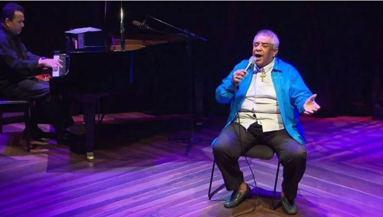 Piora o estado de saúde de Agnaldo Timóteo
