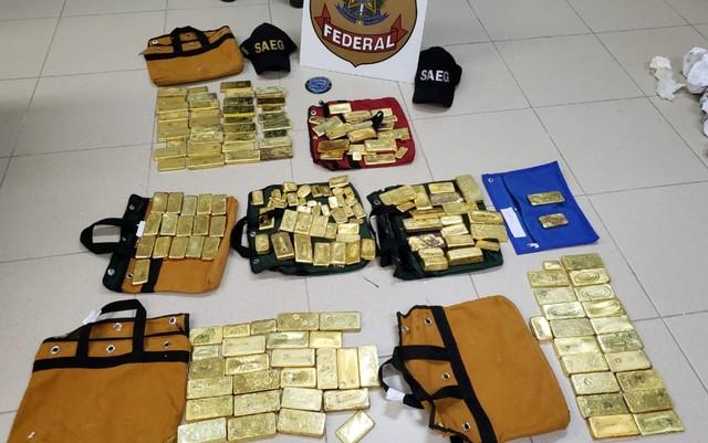 Polícia apreende 111 kg de ouro e avião no aeroporto de Goiânia