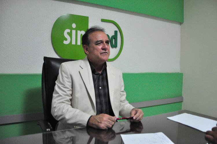 Presidente do Sinmed critica desvalorização de médicos no programa ESF