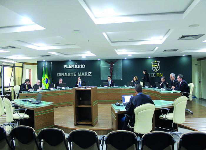 TCE-RN aumenta em 16% os salários de conselheiros e procuradores