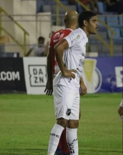 ABC começa definir rescisões com elenco