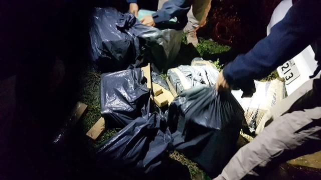 Carro é perseguido, cai em lagoa, e PRF apreende mais de 160 quilos de maconha em Monte Alegre, RN