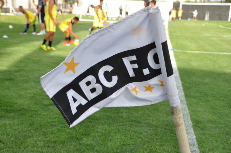Torcedores articulam mudança no estatuto para tornar ABC um “clube-empresa”