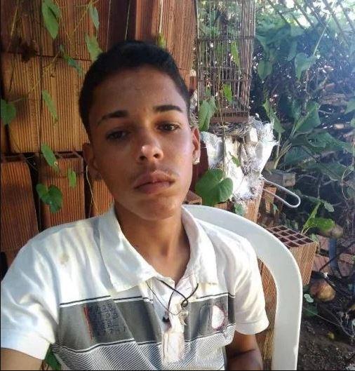 Adolescente é decapitado e cabeça encontrada no meio da rua