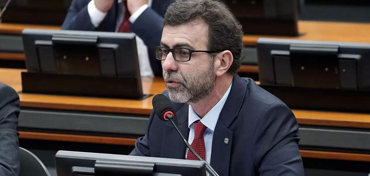 Freixo: silêncio de Bolsonaro, Moro e Witzel diante da morte de Ágatha é 'covardia ensurdecedora'