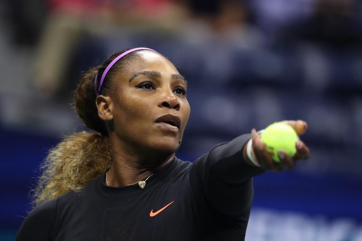 Serena Williams arrasa chinesa em apenas 44 minutos e chega à 100ª vitória no US Open