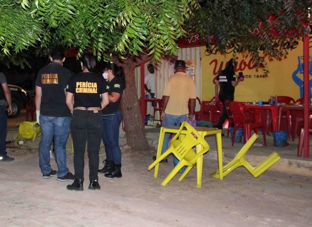 Três homens são mortos a tiros em bar em Mossoró, RN