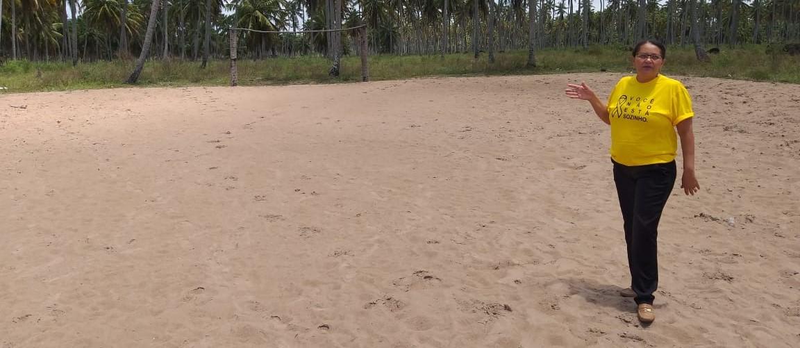 VEREADORA MARIA VISITA TERRENO EM GEORGINO ONDE PODERÁ FAZER A 3ª ARENA ESPORTIVA DA CIDADE