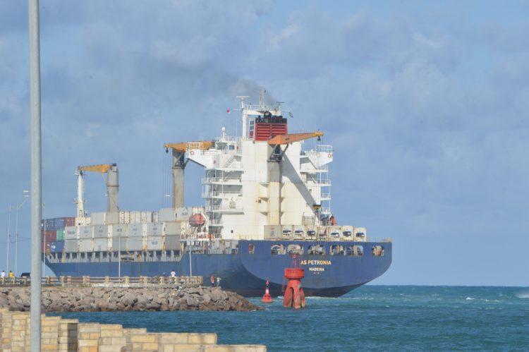 Estrutura precária faz maior exportador do RN migrar para o Ceará