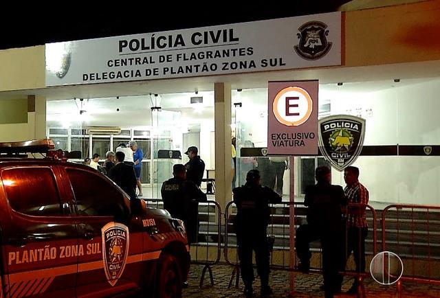 Jovem grávida é presa e adolescentes apreendidos suspeitos de assaltos em Natal