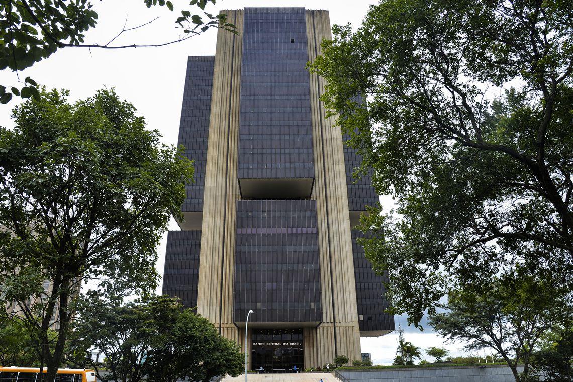 Mercado financeiro reduz estimativa de inflação para 3,28% em 2019