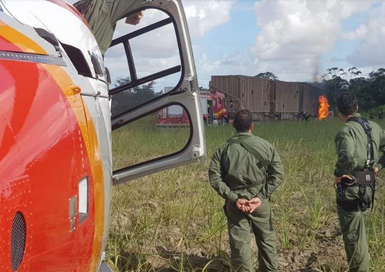Pai e filho morrem atingidos por caminhão que transportava cana