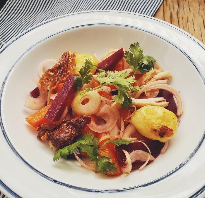Salada de frango (ou a arte de reaproveitar sobras de frango assado)