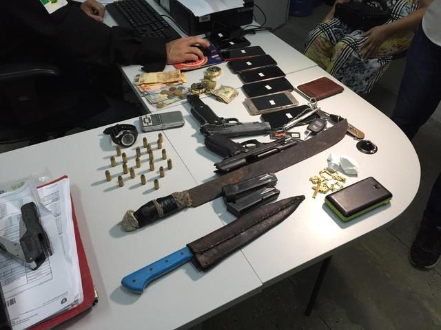 Pistola da PM de São Paulo é apreendida em Natal; oito são presos