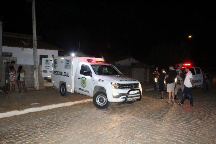 Bandidos invadem casa, matam homem e deixam criança de 4 anos ferida em Mossoró