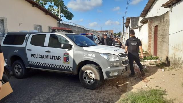 Corpo decapitado é encontrado em meio a entulho na Grande Natal